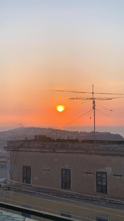 Apartamento Nel Punto Piu Alto Dell' Isola, Terrazza Con Vista Mozzafiato Procida Exterior foto